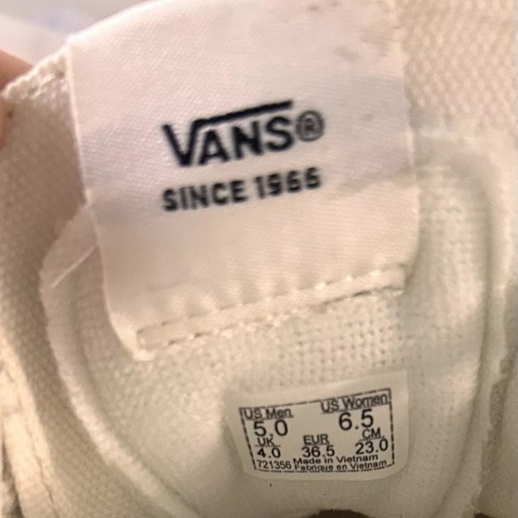 NEW Women’s Vans 6.5 White Suede Vintage Floral Marshmallow Shoes Lace Up - Picture 8 of 11